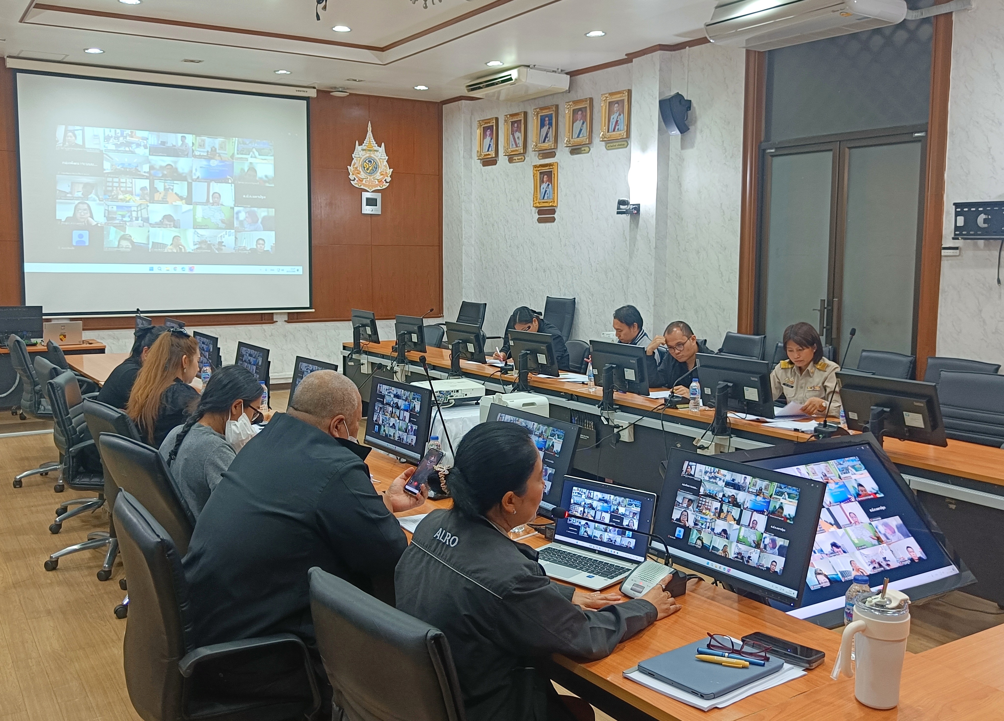 title - Unit School การประชุมชี้แจงตัวชี้วัดตามคำรับรองการปฏิบัติราชการระดับหน่วยงานของ ส.ป.ก.จังหวัด ประจำปีงบประมาณ  พ.ศ. 2569 ผ่านสื่ออิเล็กทรอนิกส์ (ผ่านระบบออนไลน์ Zoom Meeting)
